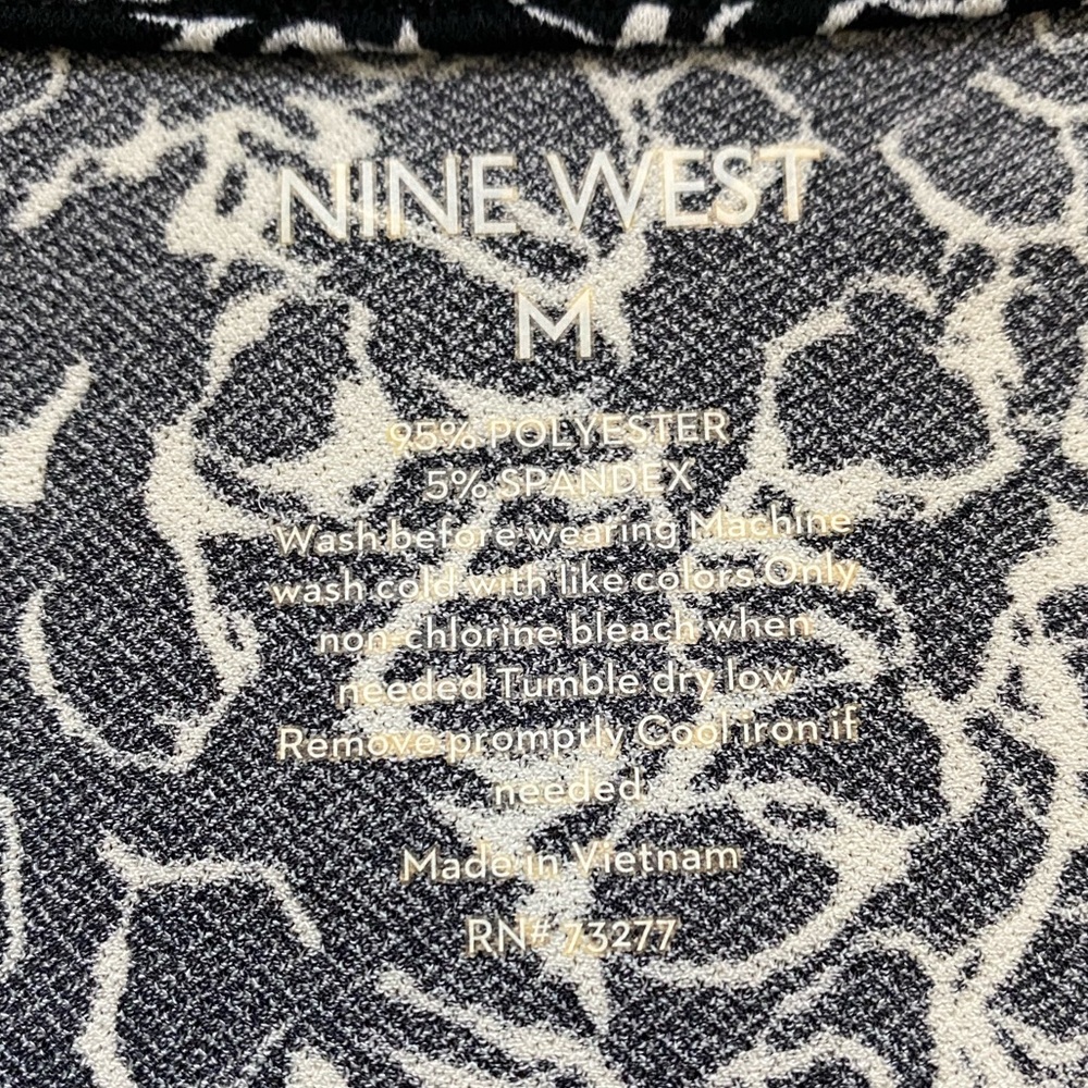 NINE WEST | Wrap Dress Flutter Sleeve Size Medium - Picture 8 of 13